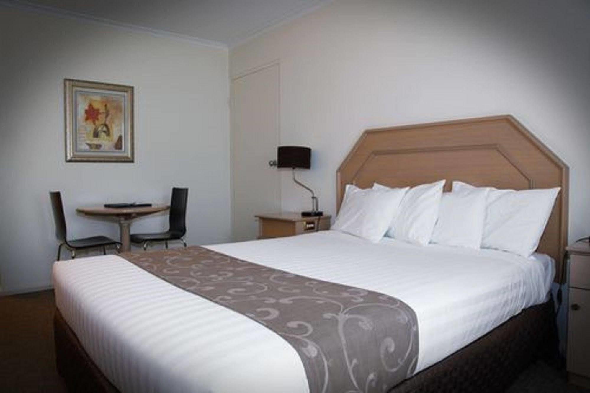 Eltham Gateway Hotel & Conference Centre Exteriér fotografie
